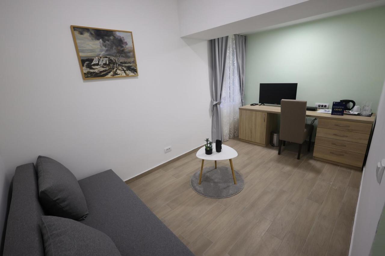 Konaciste Grad B&B Uzice Ngoại thất bức ảnh