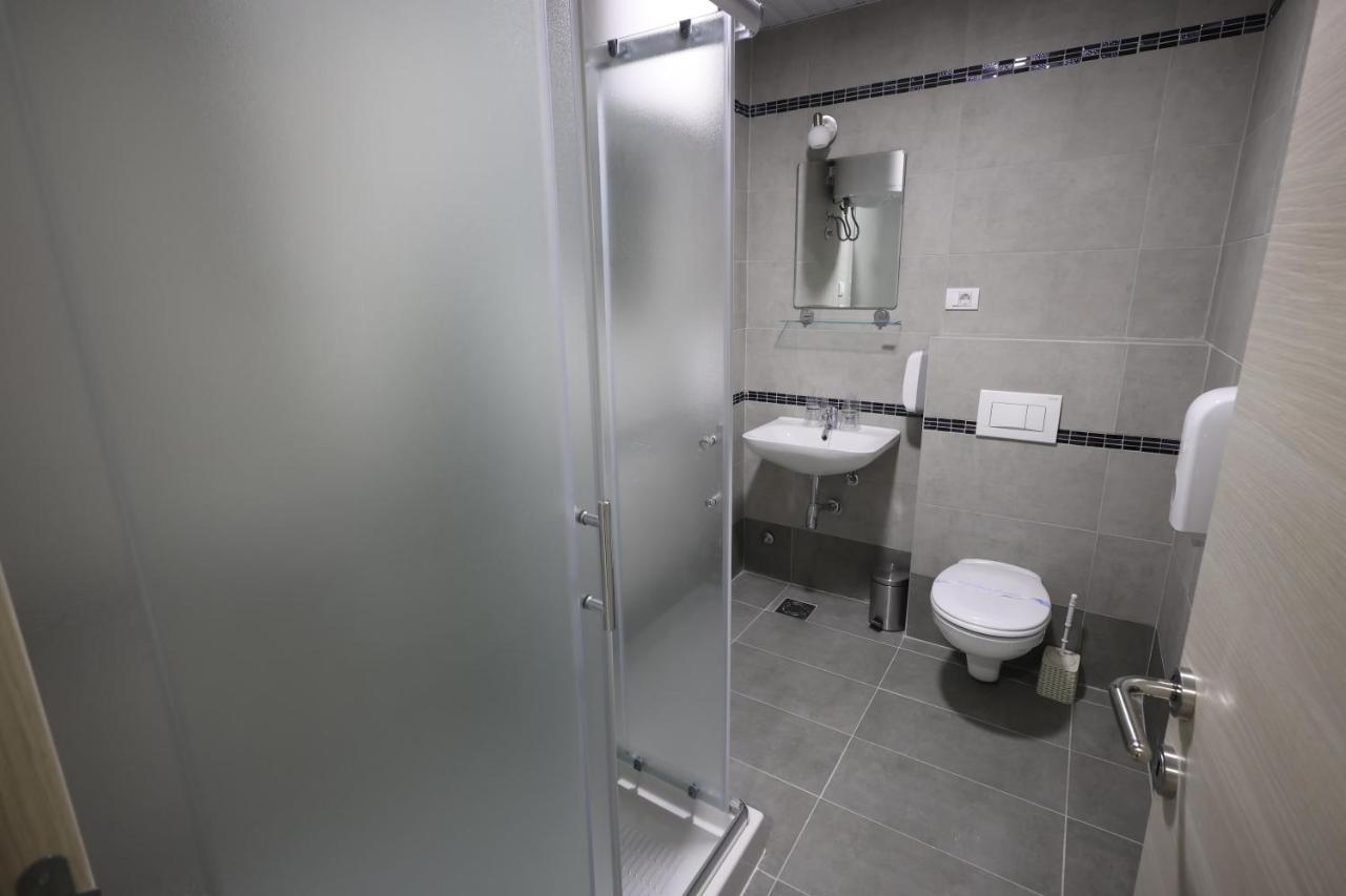 Konaciste Grad B&B Uzice Ngoại thất bức ảnh
