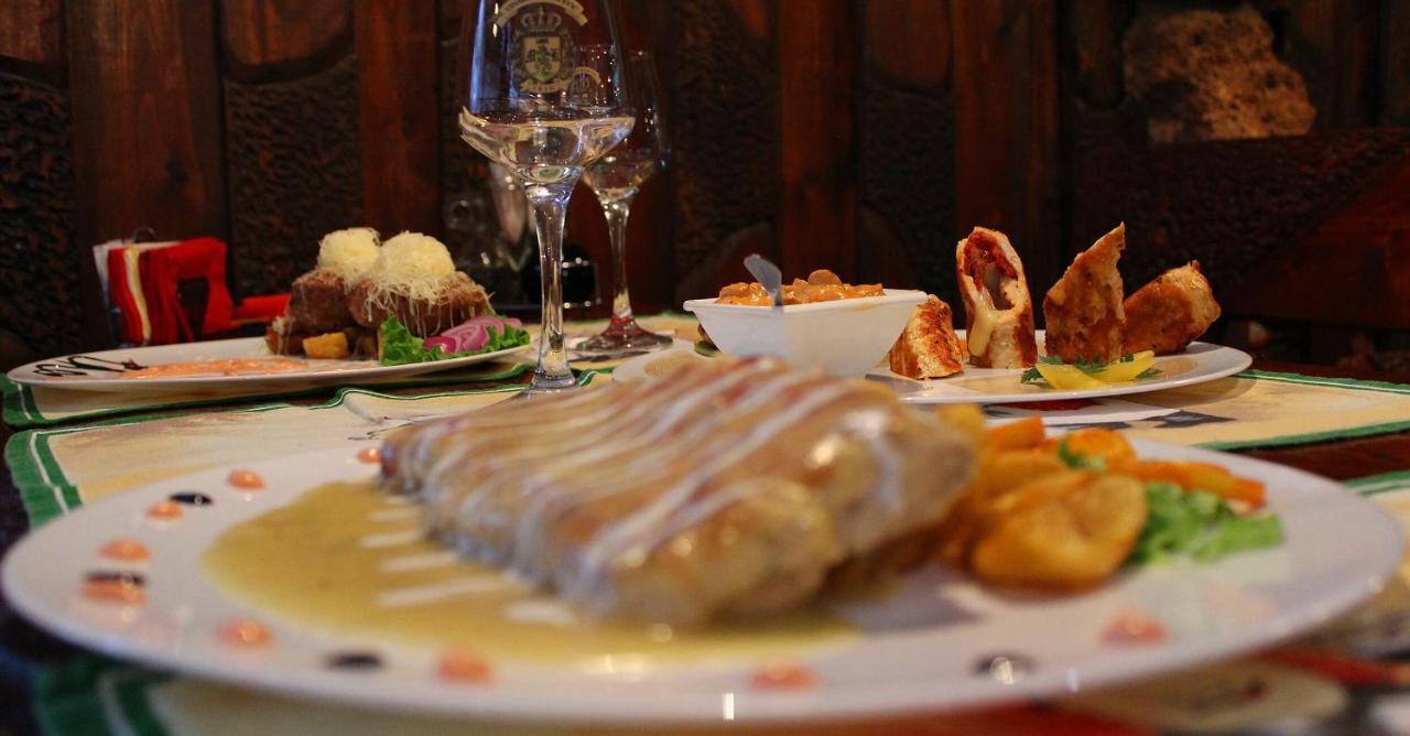 Konaciste Grad B&B Uzice Ngoại thất bức ảnh